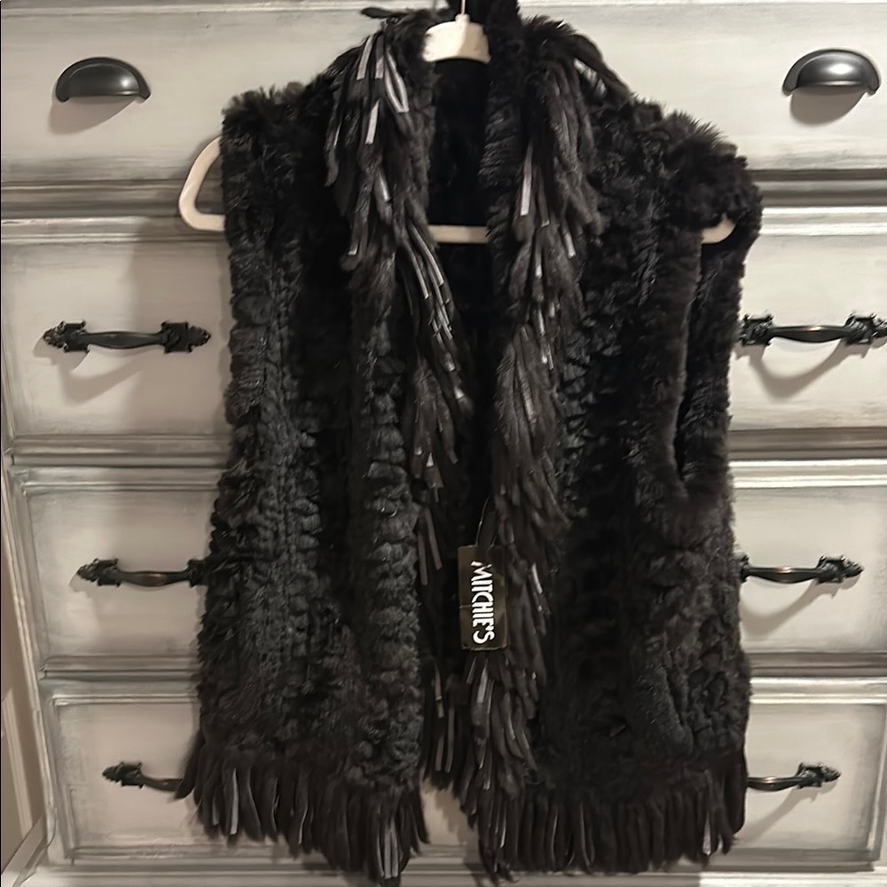 NWT- Mitchies Real Fur vest. Blackk/brown. Size Medium.